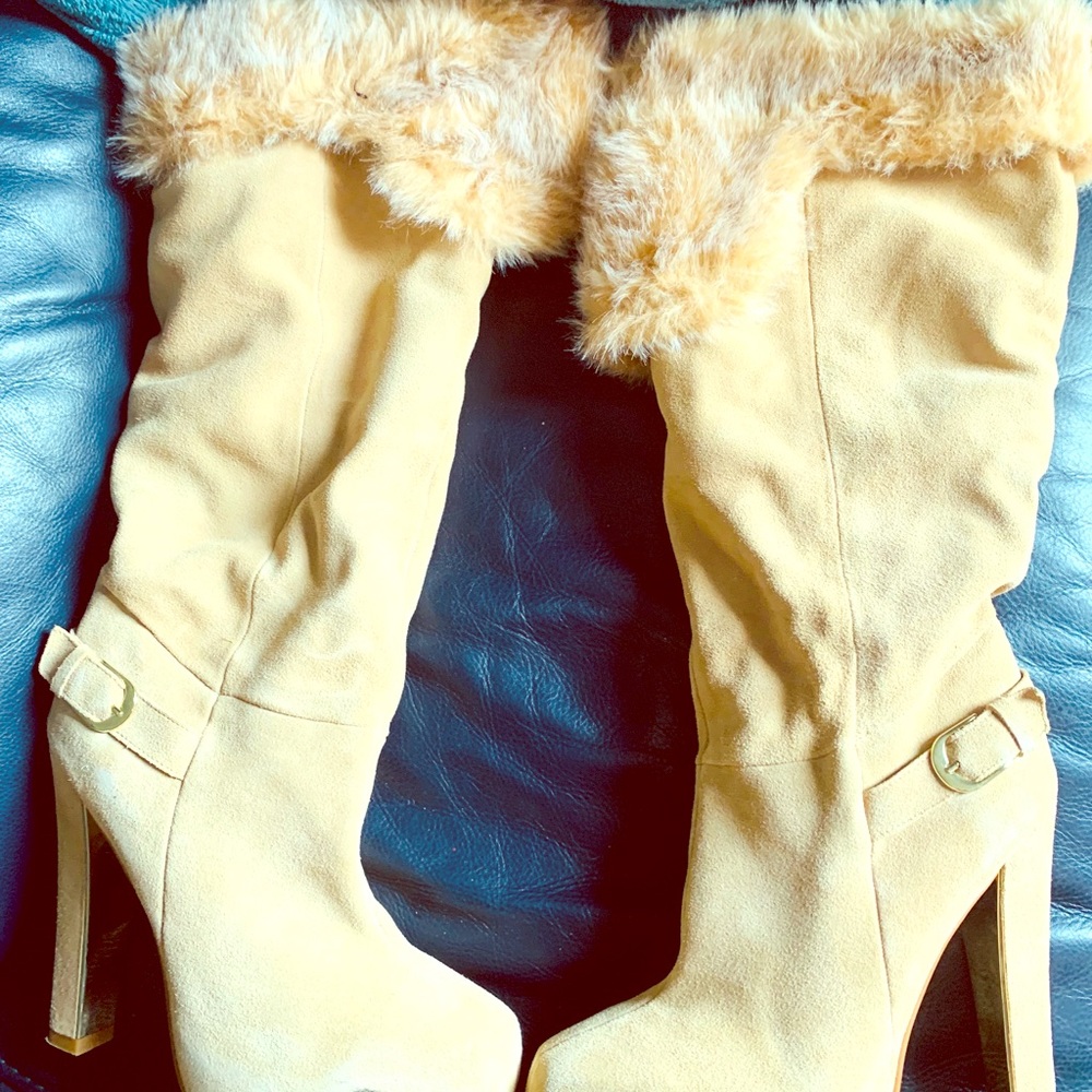 Sexy seude & fur high heal Victorias Secret boots